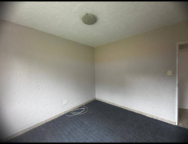 2 BEDROOM APARTMENT TO LET IN KENLEAF